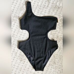 NWT Cutout One piece swimsuit